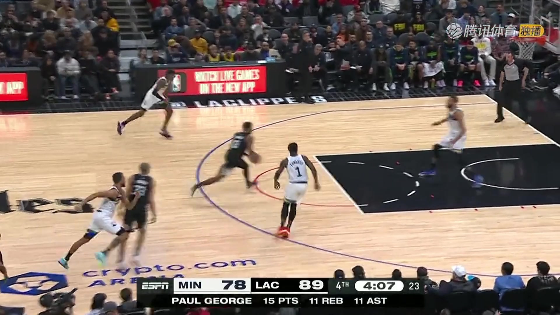 這就是億元先生的傳球水準？戈貝爾發球直接相當于送給對手了?。ǜ曦悹柺亚颍? title=